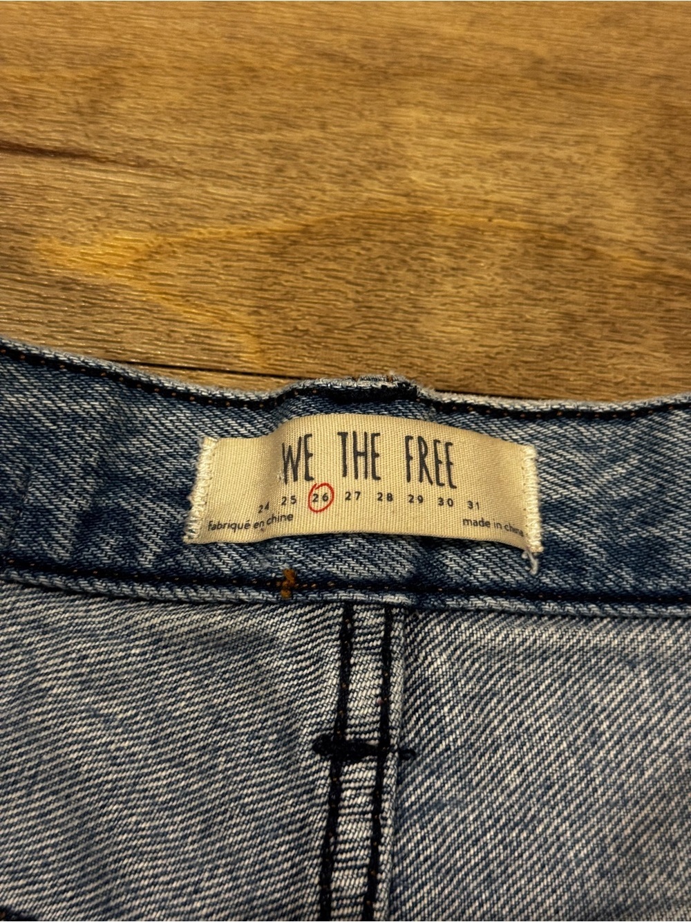 Free People Heartbreaker Patched Denim Shorts Size 26 - Picture 2 of 3